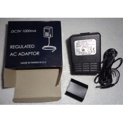 SINCHO ELECTRIC DC3V 1000mA REGULATED AC ADAPTOR